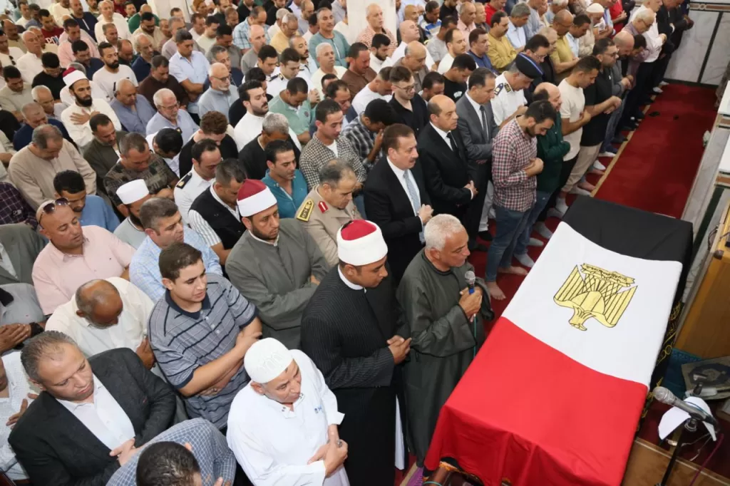 محافظ المنوفية يتقدم الجنازة العسكرية للرائد أحمد حافظ 5 - جريدة الجمهورية WhatsApp Image 2025 08 07 at 8.25.34 PM 1 - جريدة الجمهورية