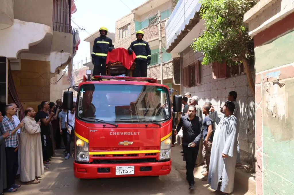 محافظ المنوفية يتقدم الجنازة العسكرية للرائد أحمد حافظ 2 - جريدة الجمهورية WhatsApp Image 2025 08 07 at 8.25.34 PM - جريدة الجمهورية