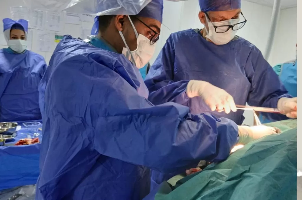 إنجاز غير مسبوق.. نجاح زراعة أول منظمات قلب ثنائية الحجرات بمستشفى طهطا العام 3 - جريدة الجمهورية WhatsApp Image 2025 08 09 at 1.13.06 PM - جريدة الجمهورية