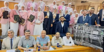 طلاب تكنولوجيا الإلكترونيات يبدعون في دمج 3 أنظمة تحكم بمشروع واحد