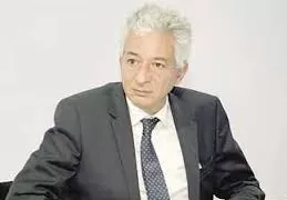 يتلاعب بأحلام راغبي السفر للخارج.. ضبط نصاب في قلب القاهرة يخدع ضحاياه «بشهادات مزورة»