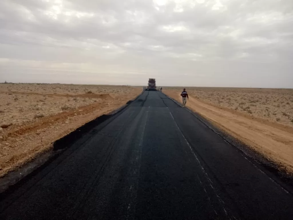 7 مشروعات طرق تنموية لربط التجمعات بمدينة مرسى مطروح 3 - جريدة الجمهورية WhatsApp Image 2025 08 18 at 3.21.51 PM 2 - جريدة الجمهورية