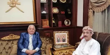 سفير عُمان يبحث مع رئيس الاتحادات العربية النوعية فرص الاستثمار في السلطنة