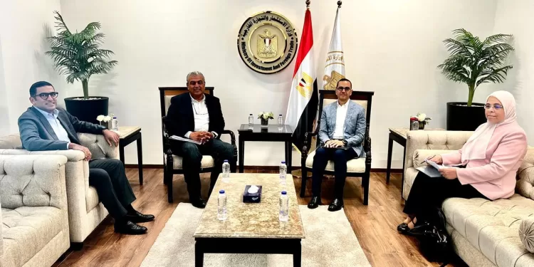 «المجلس التصديري للتشييد» يطالب الحكومة بتفعيل «ضمان مخاطر الصادرات»