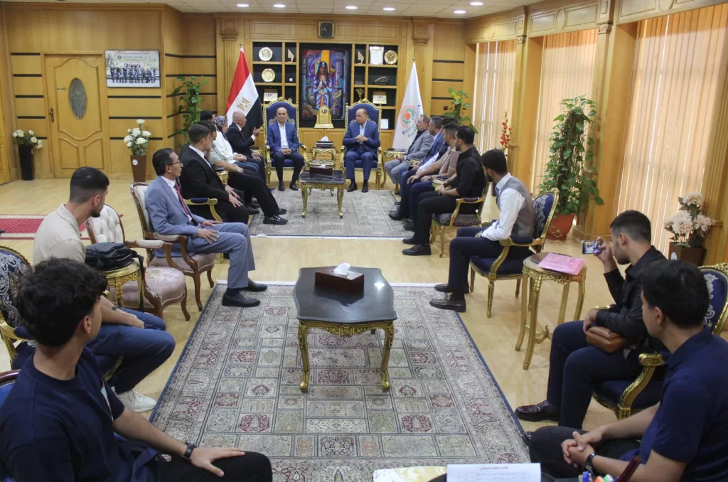رئيس جامعة المنصورة يُكرم وفد جامعة المستقبل العراقية بعد انتهاء برنامج تدريبي 2 - جريدة الجمهورية WhatsApp Image 2025 08 23 at 7.19.17 PM 2 - جريدة الجمهورية