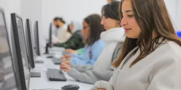 جامعة الجلالة تُطلق برامج متقدمة في علوم وهندسة الحاسب لمواكبة الثورة الرقمية