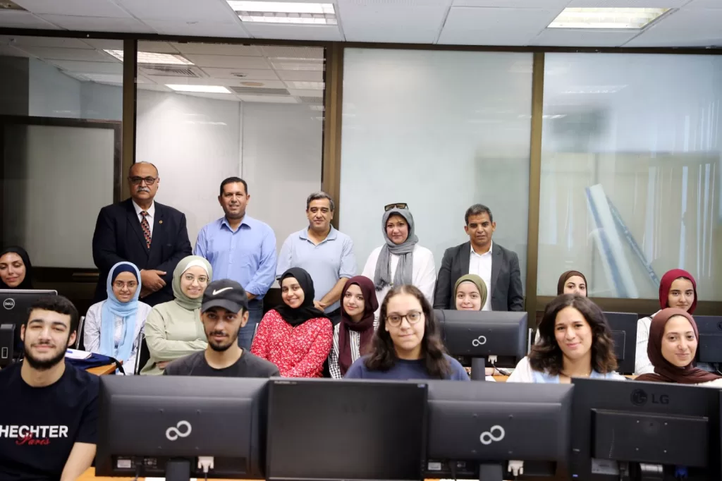 «الأجيبشيان جازيت» وأكاديمية السادات تُطلقان دورة تدريبية في الترجمة الصحفية للطلاب 6 - جريدة الجمهورية WhatsApp Image 2025 08 26 at 12.23.50 AM 1 - جريدة الجمهورية