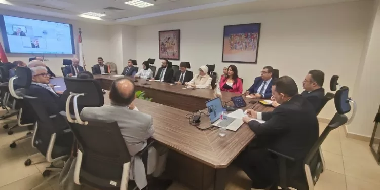 اجتماع تنسيقي لمناقشة فرص الاستثمار والتبادل التجاري مع أوغندا