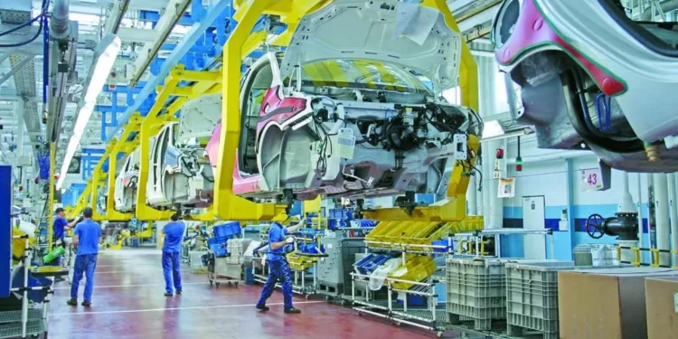 صناعة سيارة مصـــــــــــرية… الحلم يقترب الدولة تبنت إستراتيجية التــــــــــوطين .. وعــودة « النصـر» أول الطريق