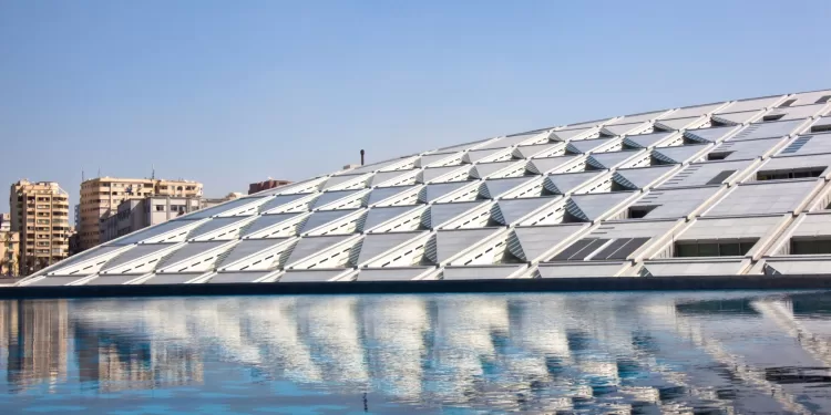 «هيئة قضايا الدولة» تحتفل بـ 150 عامًا على إنشائها بتدشين كتاب في مكتبة الإسكندرية