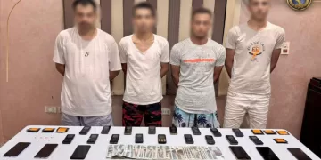 أربعة في مهمة إجرامية.. يخدعون عملاء البنوك للاستيلاء على أرصدتهم بحيل شيطانية