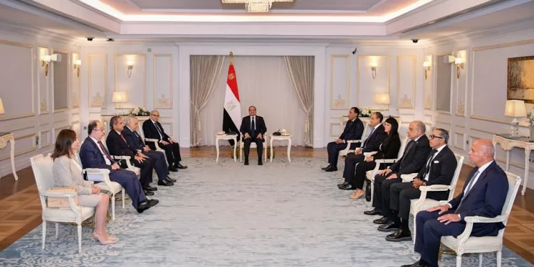 الرئيس السيسي يشيد بجهود الحكومة اللبنانية لاستعادة انتظام مؤسسات الدولة