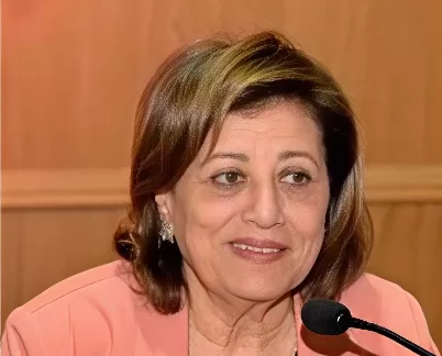 انتصار جديد لطب قصر العيني.. تعيين بدراوي والزهيري في مجلس أمناء جامعة العلمين الدولية 3 - جريدة الجمهورية د نادية حسن بدراوي أستاذ طب الأطفال بكلية طب قصر العيني - جريدة الجمهورية