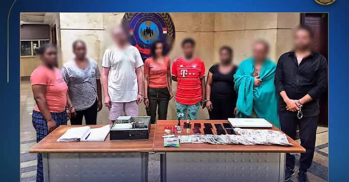 بينهم 4 أجانب.. سقوط شبكة آداب تضم رجلًا و9 سيدات بنادٍ صحي