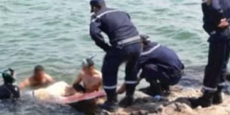 مصرع 6 وإصابة 24 طالبة في حادث غرق جماعي بالإسكندرية 1 - جريدة الجمهورية مصرع 6 وإصابة 24 طالبة في حادث غرق جماعي بالإسكندرية