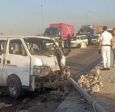 تصادم ميكروباص بعامود كهرباء بالشرقية يُسفر عن إصابة «17» شخصاً