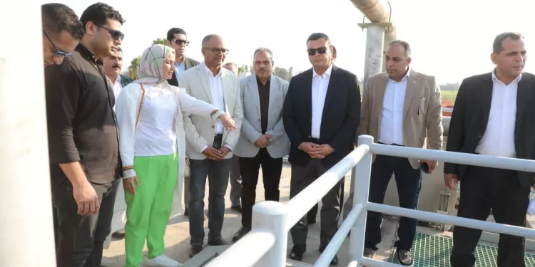 وزير الإسكان فى الشرقية يؤكد على سرعة استكمال التوصيلات المنزلية للاستفادة من مشروعات الصرف الصحى