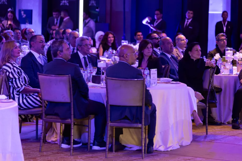 ضمن جولتها العالمية وتمهيدًا لقمة أبو ظبي ديسمبر2025 .."بريدج" تجمع أكثر من 300 شخصية إعلامية وفنيةبارزة في القاهرة. 4 - جريدة الجمهورية 10 4 - جريدة الجمهورية