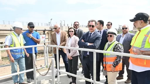 محافظ البحيرة وسفير فرنسا يتفقدان محطة معالجة الصرف الصحي بمنشية الحرية بدمنهور 8 - جريدة الجمهورية 11 16 - جريدة الجمهورية