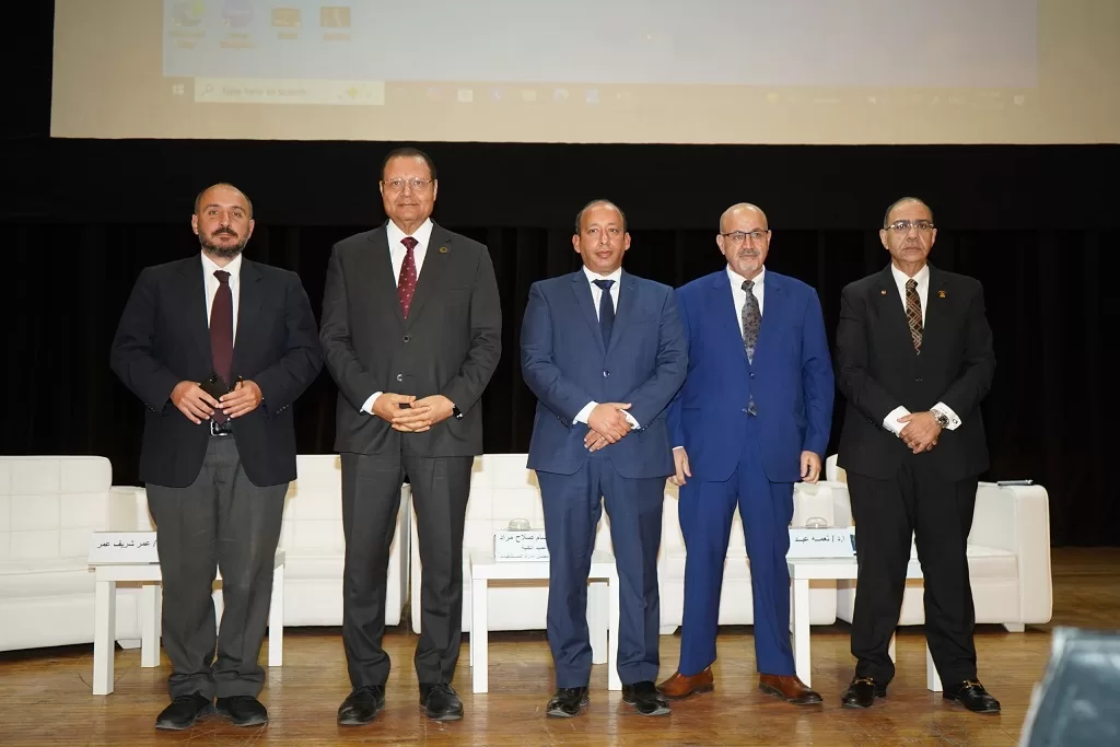 إحتفالية اليوم العالمي لسلامة المريض بمستشفيات كلية طب جامعة القاهرة 9 - جريدة الجمهورية 18 3 - جريدة الجمهورية