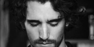 «تامينو» حفيد «محرم فؤاد» يحمل الميراث الغنائي إلى مسرح القاهرة الدولي