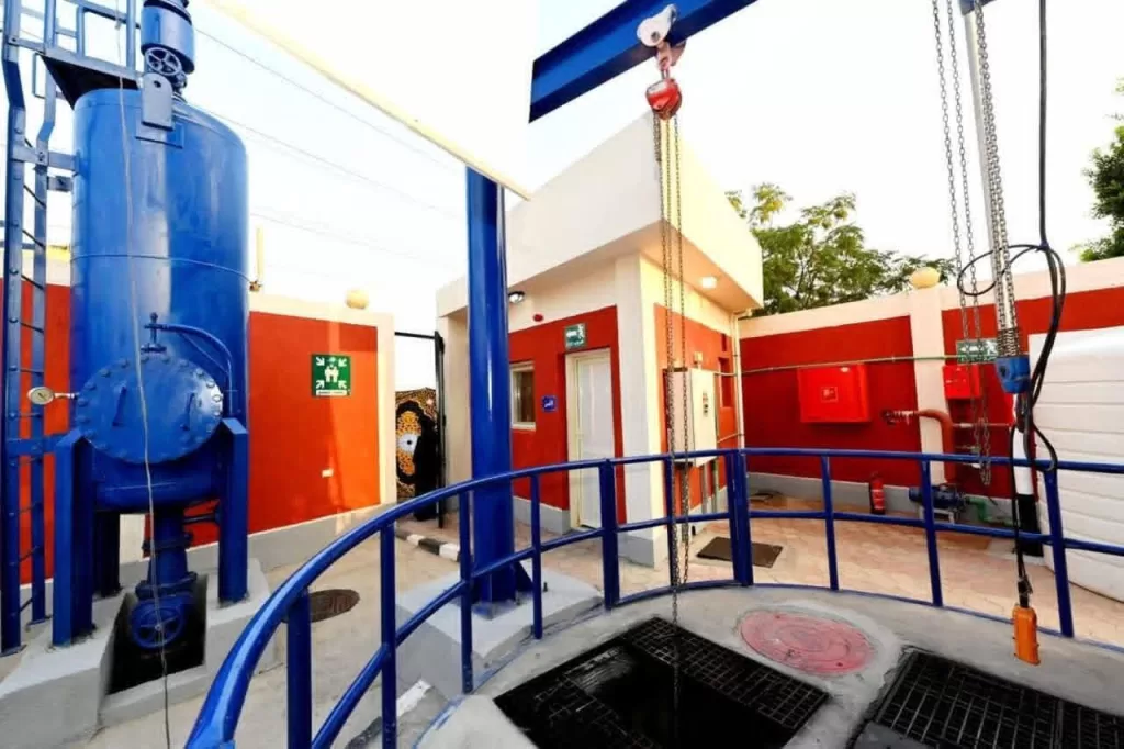 وزير الإسكان ومحافظ الشرقية يفتتحان محطة رفع صرف صحي البقلي بمركز الزقازيق 3 - جريدة الجمهورية 3 52 - جريدة الجمهورية