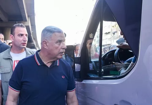 «محافظ الإسكندرية» يتفقد موقف «الساعة» بشكل مفاجئ للاطمئنان على التزام الميكروباصات بالتعريفة الرسمية 3 - جريدة الجمهورية 3 7 - جريدة الجمهورية