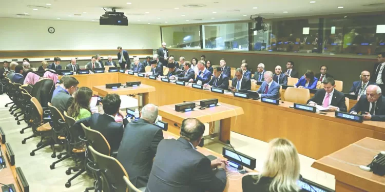 د. مدبولى.. أمام اجتماع «اليوم التالى ودعم الاستقرار فى غزة»: تهجير الشعب الفلسطينى.. يتسبب فى امتداد الصراع إلى دول المنطقة 1 - جريدة الجمهورية د. مدبولى.. أمام اجتماع «اليوم التالى ودعم الاستقرار فى غزة»: تهجير الشعب الفلسطينى.. يتسبب فى امتداد الصراع إلى دول المنطقة