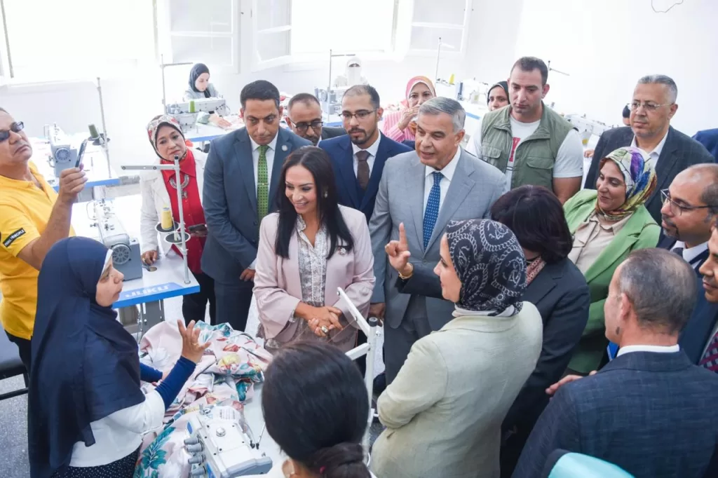 خطوة على طريق الدمج والتمكين.. «حياة كريمة» تُطلق مركزًا متكاملاً لتأهيل ذوي الإعاقة ببرج العرب 4 - جريدة الجمهورية 4 2 - جريدة الجمهورية