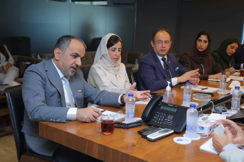 «المتحدة للخدمات الإعلامية» تستقبل وفدًا إماراتيًا لبحث التعاون الإعلامي 10 - جريدة الجمهورية 542015147 1212116604275436 4799567673323955078 n - جريدة الجمهورية