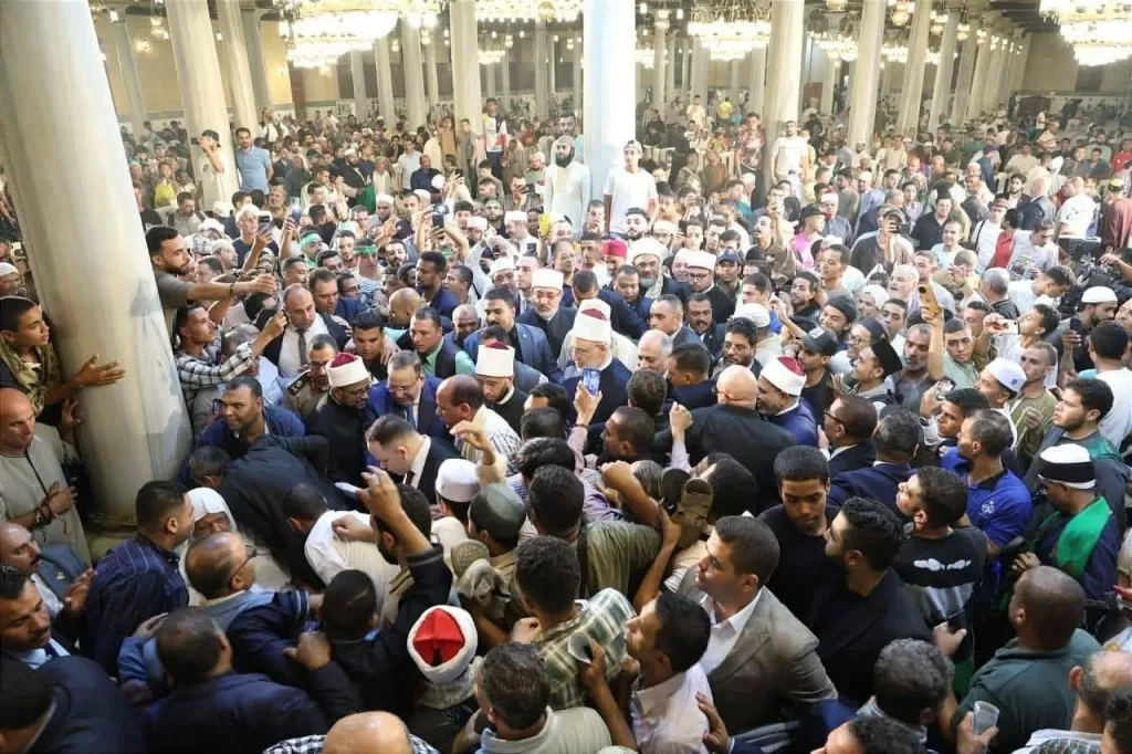 الطرق الصوفية تحتفل بالمولد النبوي الشريف في مسجد الحسين 8 - جريدة الجمهورية 542677585 1331240848372206 6644019154178433162 n - جريدة الجمهورية