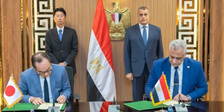 مصر تُطلق مشروعًا طموحًا مع اليابان لتصنيع محطات لتوليد المياه من الهواء 1 - جريدة الجمهورية مصر تُطلق مشروعًا طموحًا مع اليابان لتصنيع محطات لتوليد المياه من الهواء