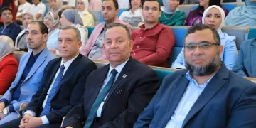 رئيس جامعة المنصورة الجديدة يفتتح الأسبوع التعريفي للطلاب الجدد