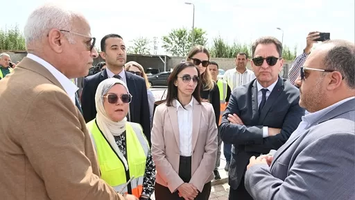 محافظ البحيرة وسفير فرنسا يتفقدان محطة معالجة الصرف الصحي بمنشية الحرية بدمنهور 10 - جريدة الجمهورية 9 18 - جريدة الجمهورية
