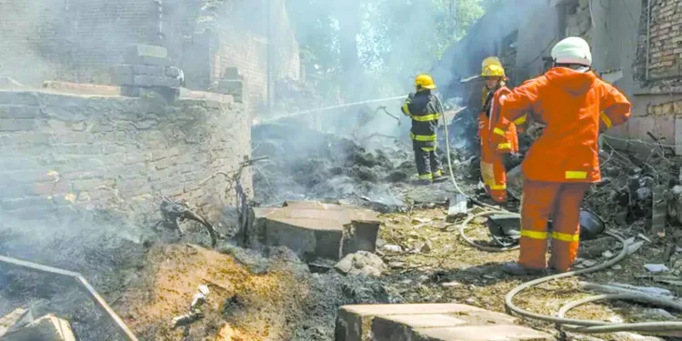 الدفاع الجوى الروسى يعترض ويدمر 21 مسيرة أوكرانية 1 - جريدة الجمهورية محاولات «بيضاء» للتخلص من النجوم