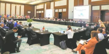 أزمة «الأحمر» مدرب «فقير فنيًا» وإدارة مرتعشة ولاعبون بلانخوة