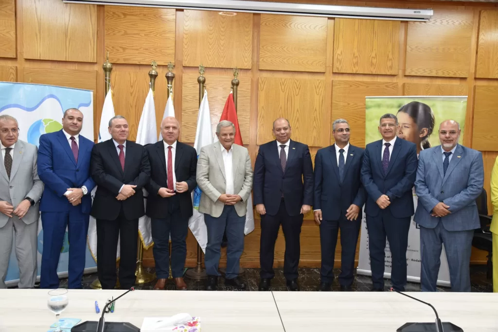 «الشركة القابضة للمياه» و «صان مصر» يوقعان بروتوكول تعاون لرفع كفاءة خدمات المياه 2 - جريدة الجمهورية IMG 20250910 WA0236 - جريدة الجمهورية