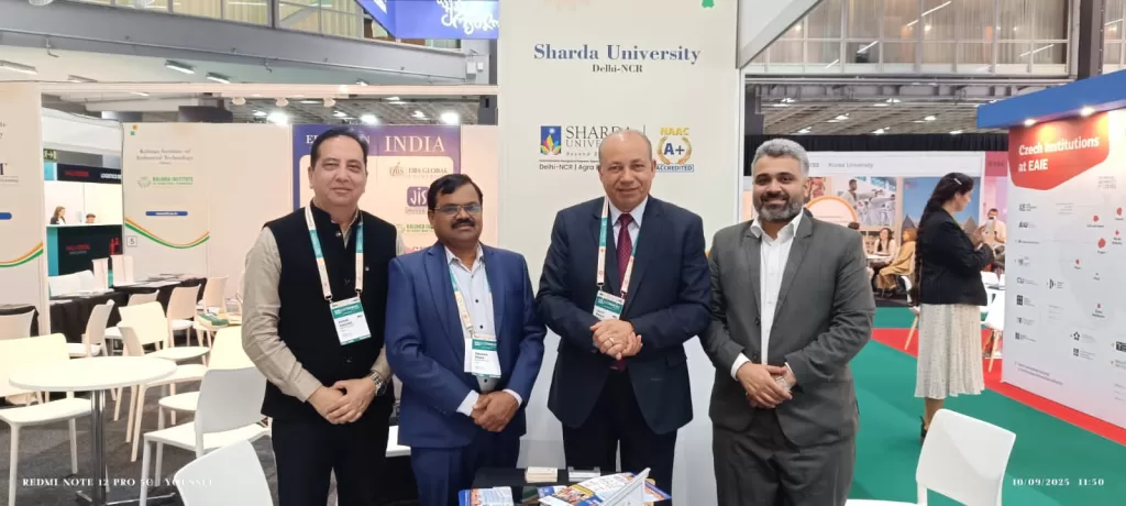 رئيس جامعتي المنصورة يمثل مصر في مؤتمر «EAIE» بالسويد لتعزيز الشراكات الدولية 2 - جريدة الجمهورية IMG 20250910 WA0298 - جريدة الجمهورية