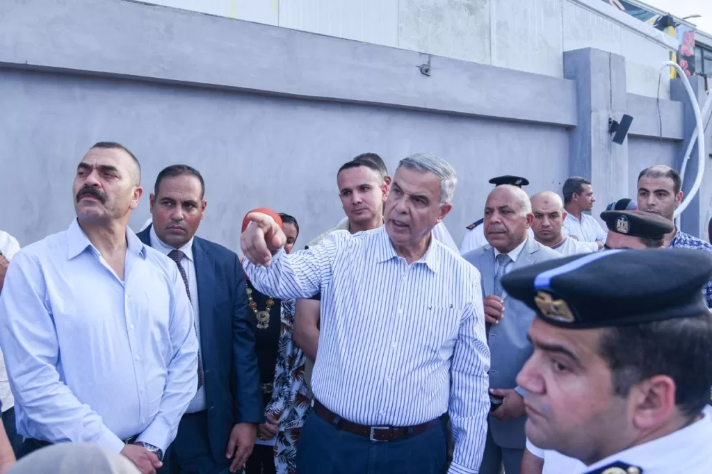 محافظ الإسكندرية يضع حدًا للتعديات: مهلة 24 ساعة للكافيهات قبل الإزالة ونقل موقف الأتوبيسات 5 - جريدة الجمهورية IMG 20250914 WA0233 - جريدة الجمهورية