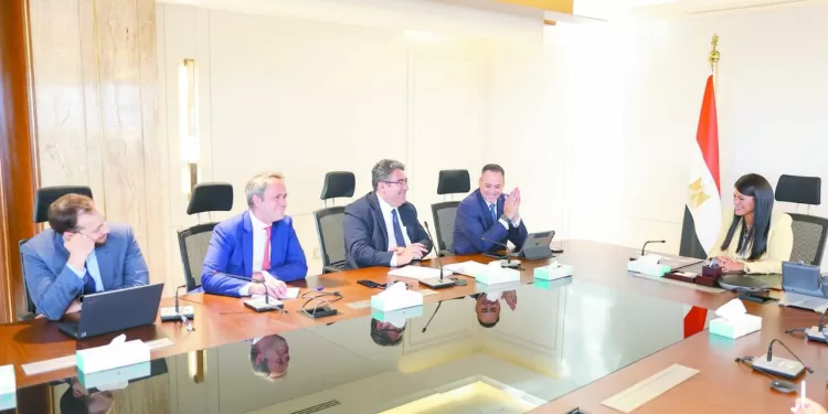 «فيريرا» يمنح نجوم الزمالك راحة بعد الصدارة