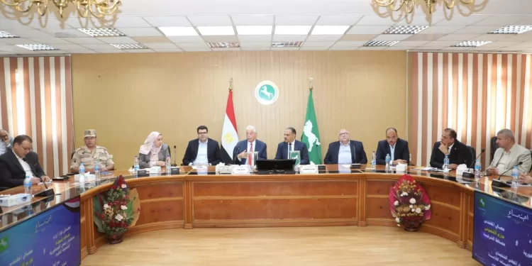 مستشار رئيس الجمهورية: يوجه بضرورة التعامل المباشر مع المواطنين ويهنئ الشرقية بعيدها القومي 1 - جريدة الجمهورية مستشار رئيس الجمهورية: يوجه بضرورة التعامل المباشر مع المواطنين ويهنئ الشرقية بعيدها القومي