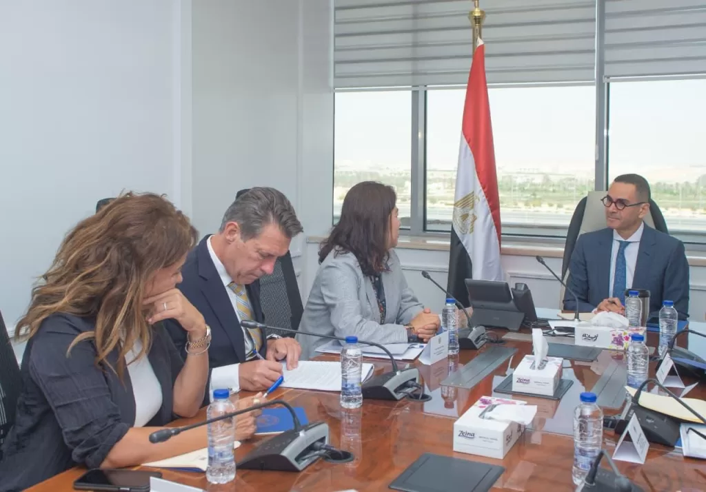 خلال لقائه «وفد البنك الأوروبي» ..وزير الاستثمار :القطاع الصناعي في مصر يمتلك ميزة تنافسية كبيرة 3 - جريدة الجمهورية IMG 20250917 WA0012 - جريدة الجمهورية