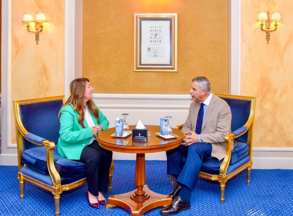 محافظ الإسكندرية والسفيرة الأمريكية يفتتحان ورشة عمل حول فرص الاستثمار بالموانئ المصرية 4 - جريدة الجمهورية IMG 20250917 WA0030 - جريدة الجمهورية