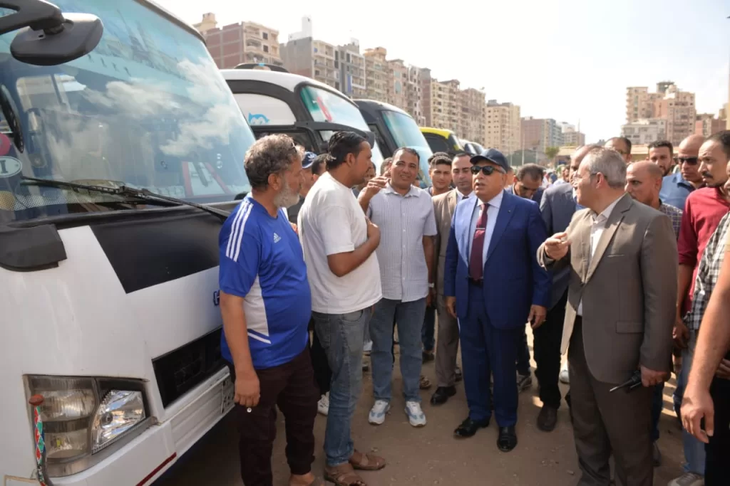 محافظ الدقهلية يتفقد 62 باصًا جديدًا لدعم منظومة النقل العام 2 - جريدة الجمهورية IMG 20250917 WA0194 - جريدة الجمهورية