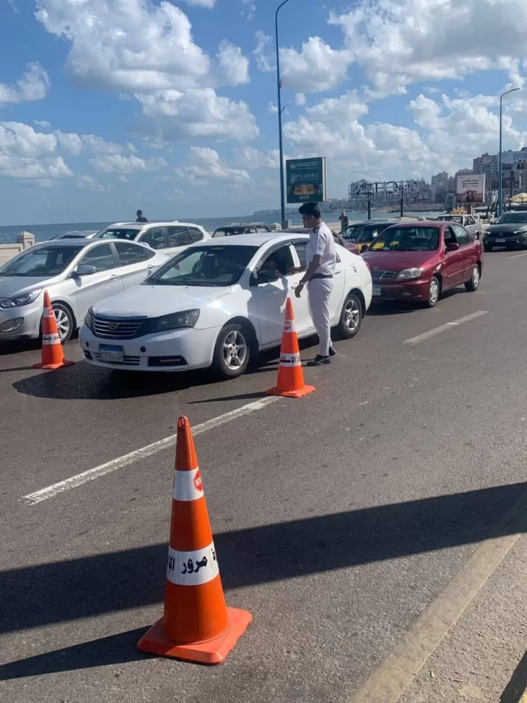 مرور الإسكندرية يُكثّف حملاته لإعادة الانضباط مع بدء الدراسة 5 - جريدة الجمهورية IMG 20250922 WA0182 1 - جريدة الجمهورية