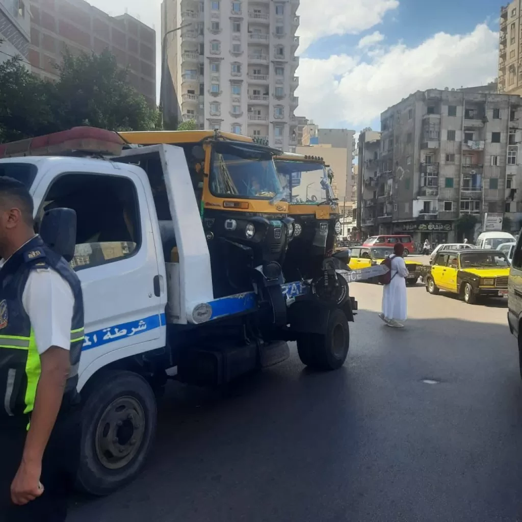 مرور الإسكندرية يُكثّف حملاته لإعادة الانضباط مع بدء الدراسة 3 - جريدة الجمهورية IMG 20250922 WA0184 1 - جريدة الجمهورية