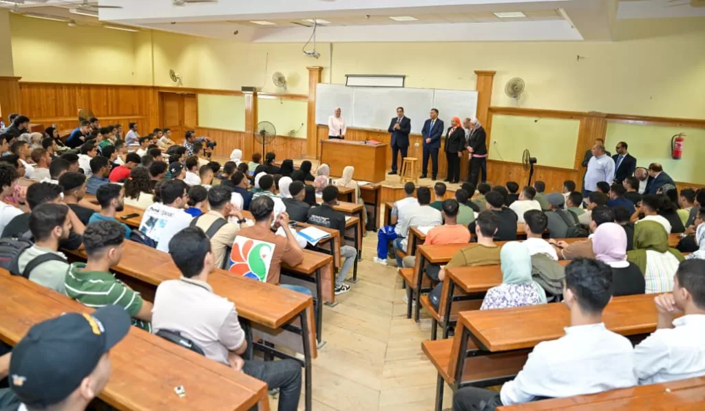 رئيس جامعة القاهرة يتابع انتظام الدراسة في« زايد» 3 - جريدة الجمهورية IMG 20250923 WA0046 - جريدة الجمهورية