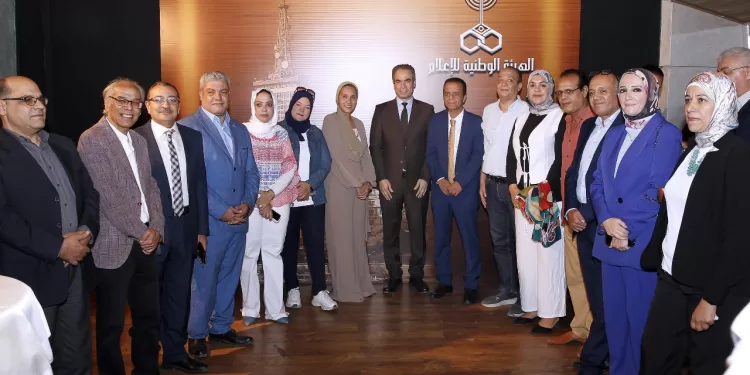 بعد 14 عامًا من الغياب.. «ماسبيرو» يحتفي بعودة سلسلة الكتب التاريخية بتوقيع كتاب «إسلام بلا أحزاب»