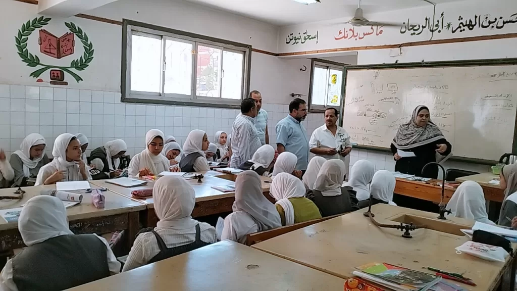 من أجل عام دراسي ناجح.. قيادات تعليم الدقهلية تتابع الفصول والمعامل وتشدد على تفعيل الأنشطة التربوية 4 - جريدة الجمهورية IMG 20250925 WA0134 - جريدة الجمهورية