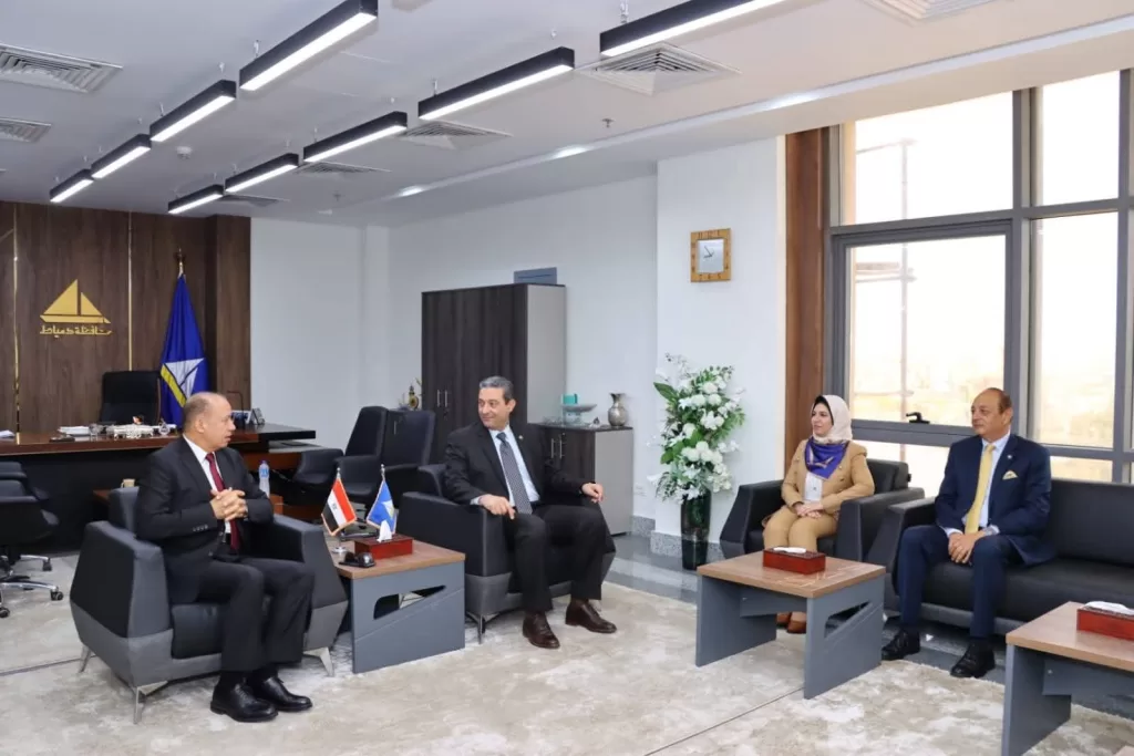 محافظ دمياط ورئيس جامعة المنصورة يبحثان دور الذكاء الاصطناعي في خدمة الطب البيطري 4 - جريدة الجمهورية IMG 20250928 WA0022 - جريدة الجمهورية